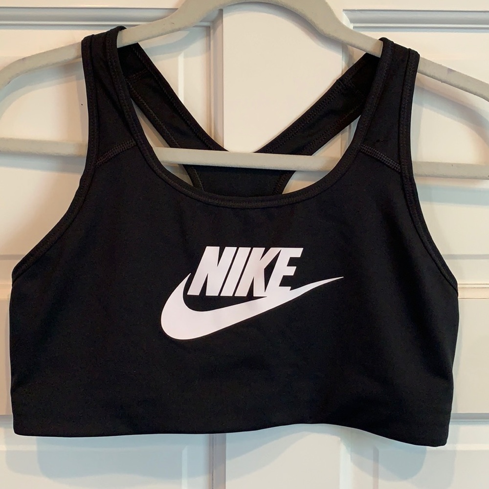 Nike black sports bra. NWOT. Size large
